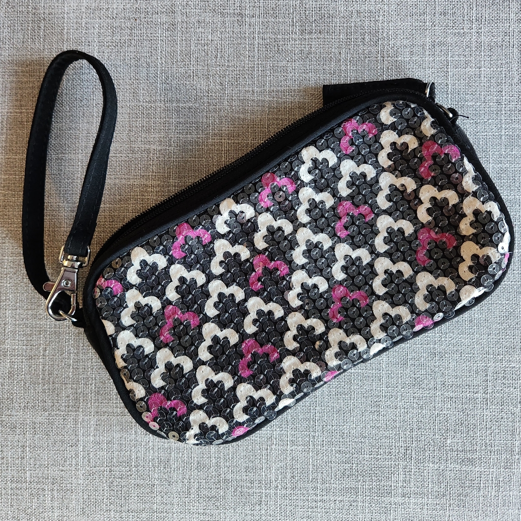 Vera Bradley Shimmer Wristlet Canterberry Magenta Cell Phone Holder